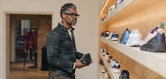 Man shopping new shoes.
