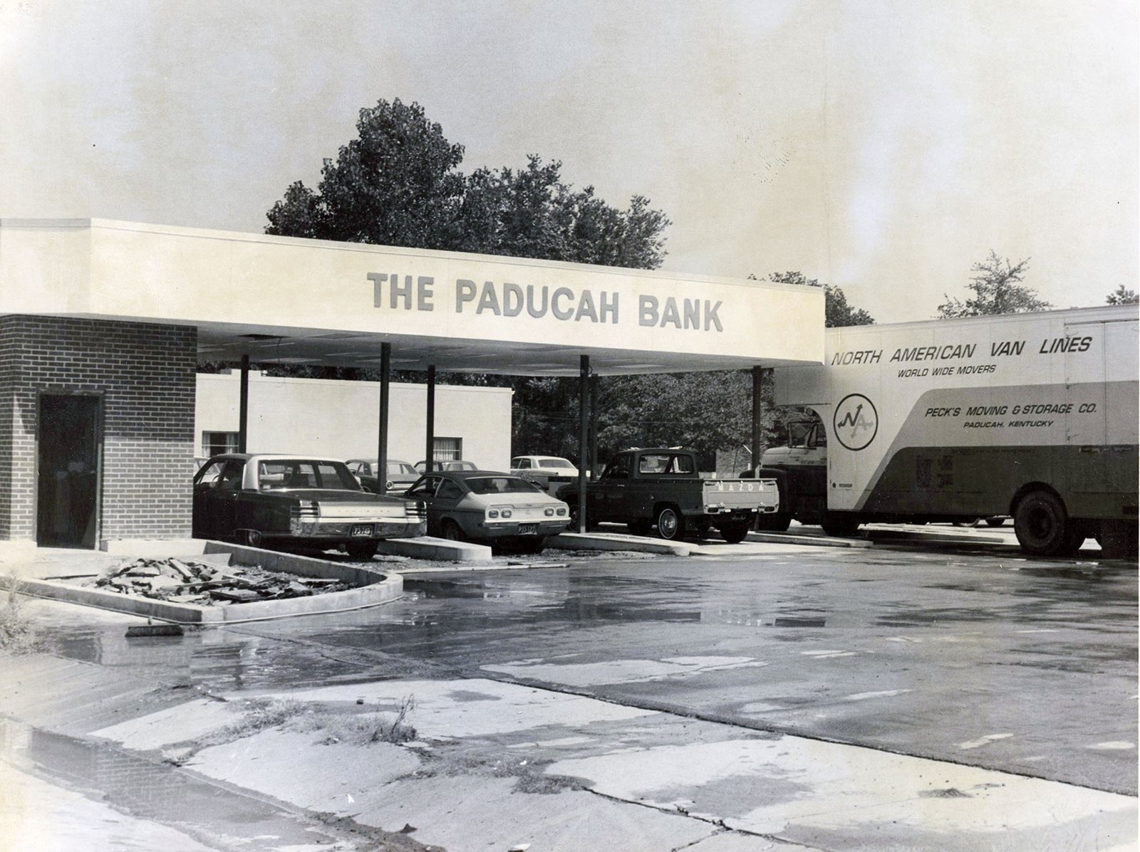 Historic Picture of Paducah Bank Branch.